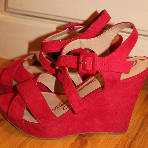 American Rag Red Wedges - Picture 3 of 3